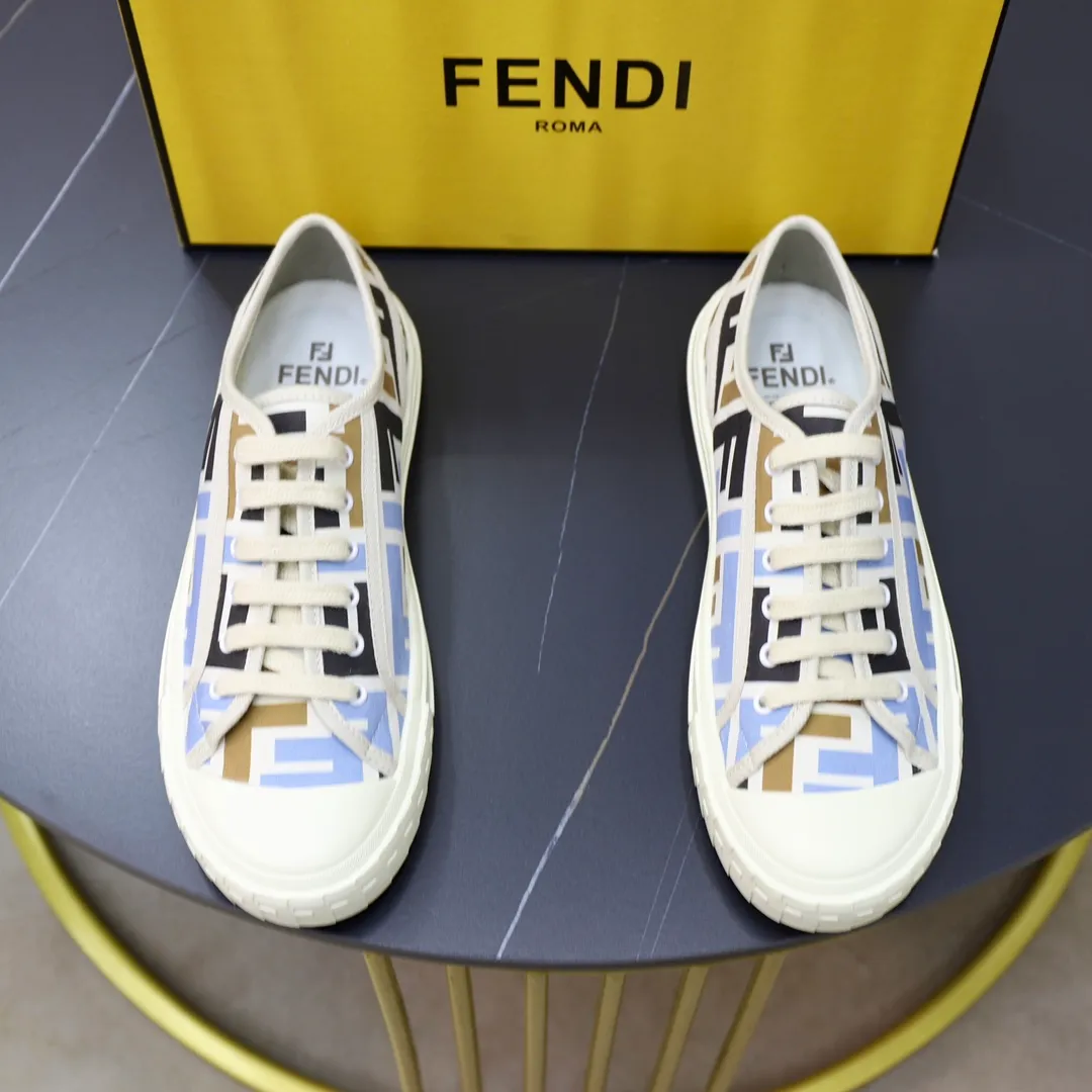 Factory price: 480 original order (couple model) Brand: FENDI Fendi 🙅‍♂️🙅‍♂️🙅‍♂️ Size: Female 35–40, Male 39-44 (45 can be customized) Grade: Official website genuine Material: Imported original LoGO fabric upper Original comfortable lining TPU wear-resistant lightweight outsole Style category: Loafers New trendy shoes Color: actual picture color